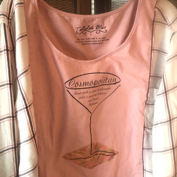 Reworked Flannel Shirt, Size S to M: Upcycled Oversized Cosmopolitan Graphic Tee - Picture 4 of 12